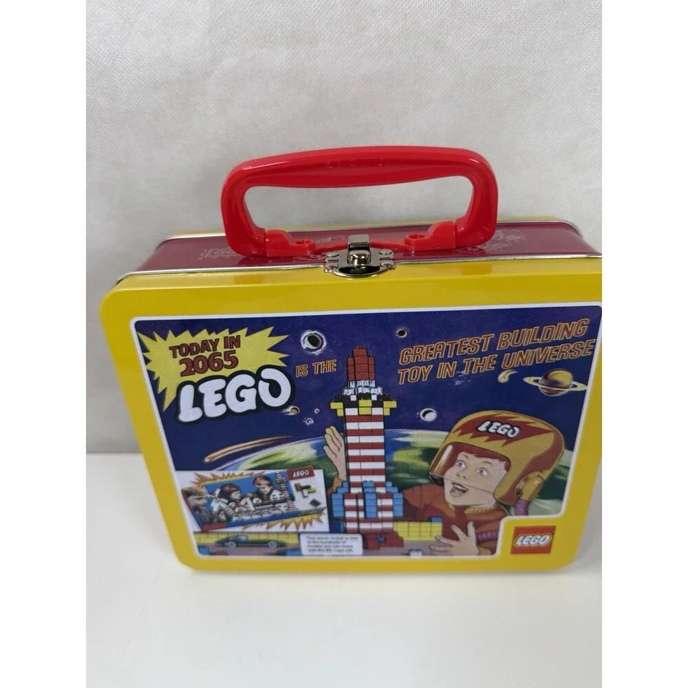 New LEGO 5007331 VIP Exclusive Collectible Retro Tin Lunchbox